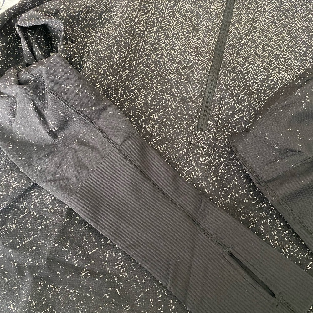 Lululemon Pullover - image 7